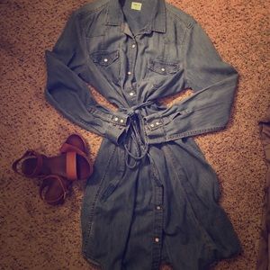 Gap denim dress; women’s size XL; new WOT